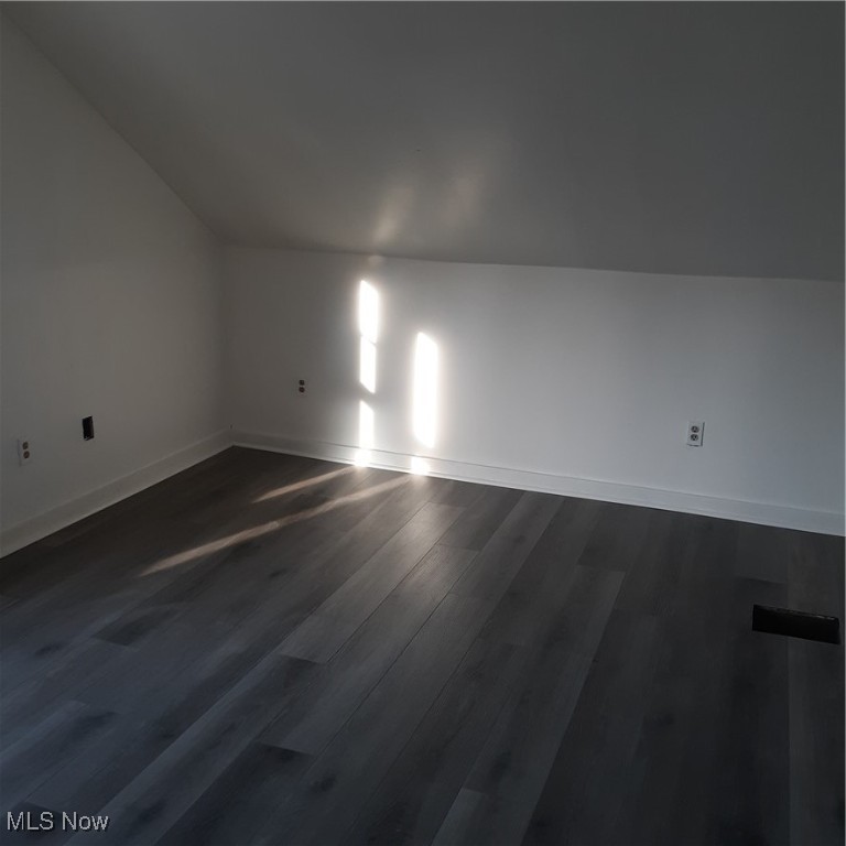 Madison, Ohio 44057, United States, 1 Bedroom Bedrooms, ,1 BathroomBathrooms,Residential,Active,89367