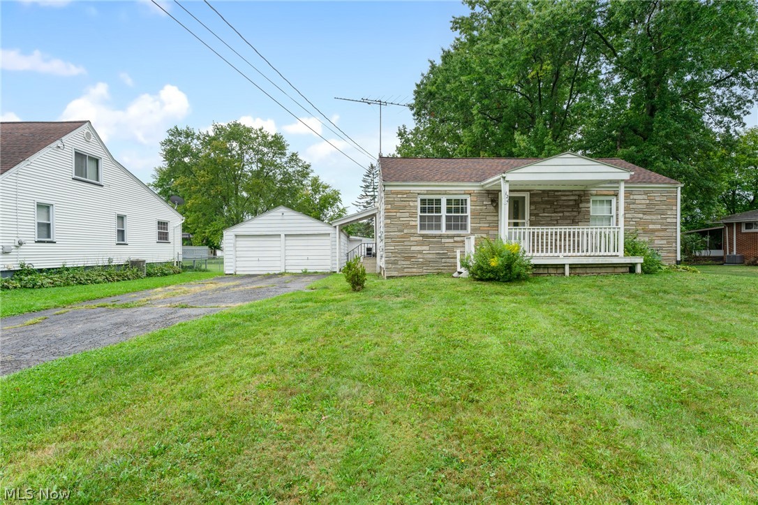 Lloyd 2 - Residential