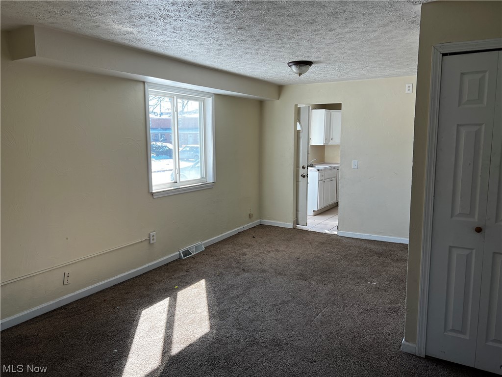 Banbury Village Condo - Residential