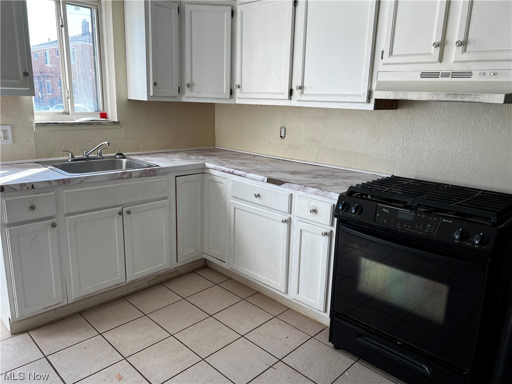 Banbury Village Condo - Residential