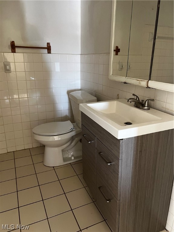 Banbury Village Condo - Residential