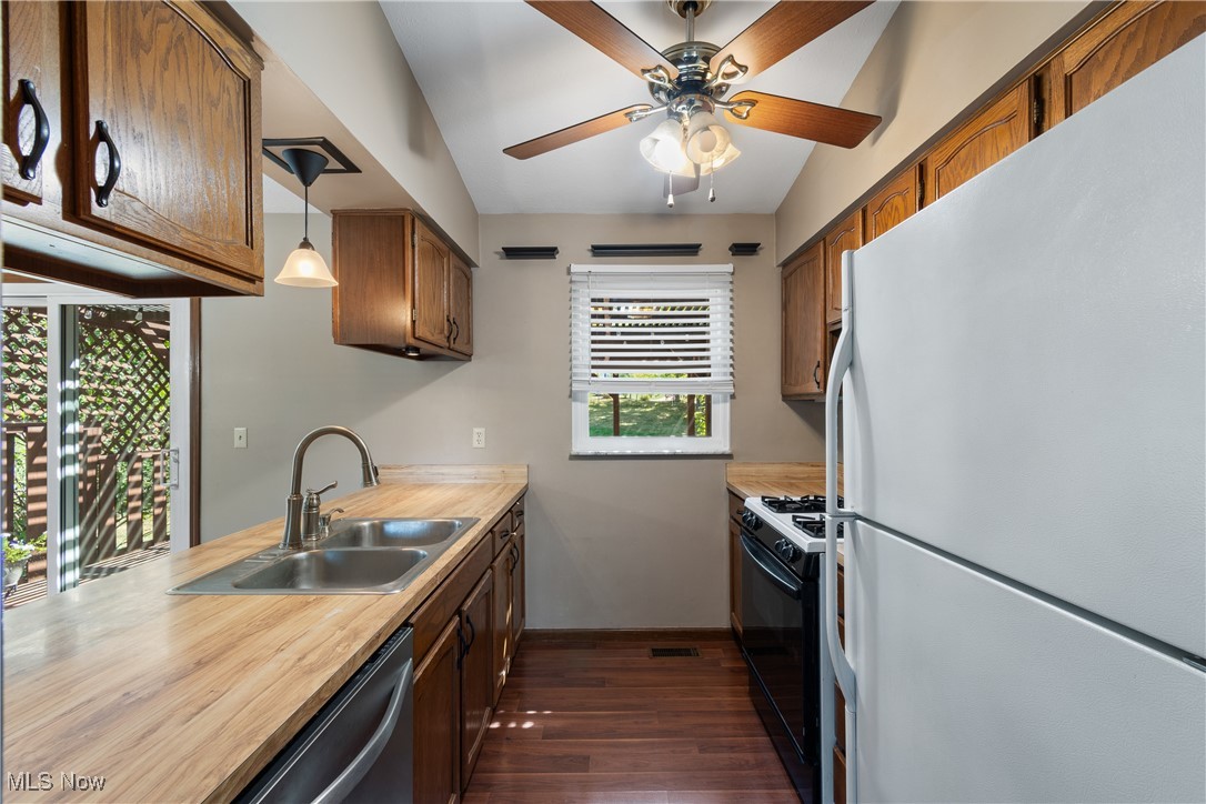 Arrowhead Trail - Residential