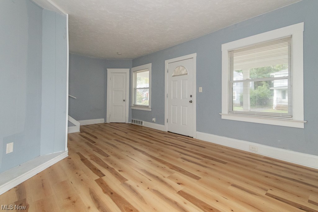 Lena Pasnow - Residential