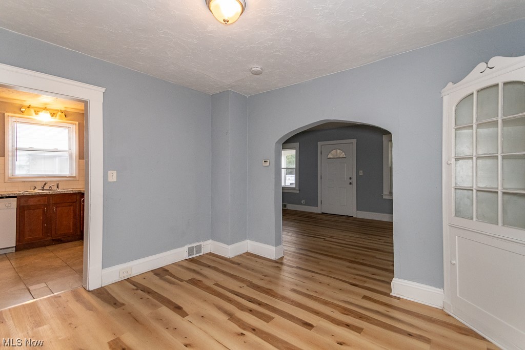 Lena Pasnow - Residential