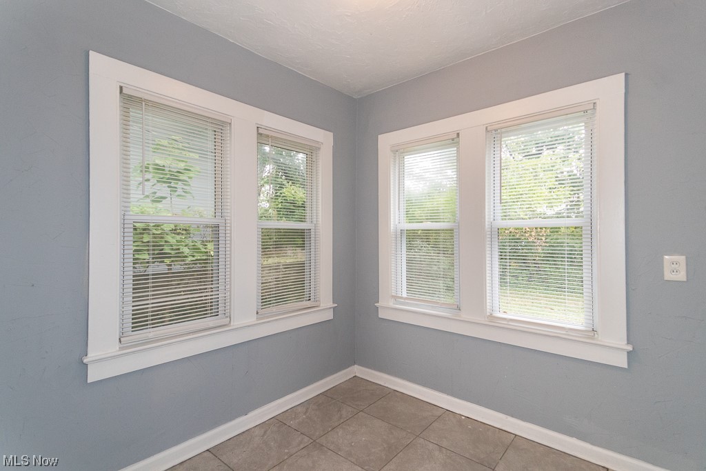 Lena Pasnow - Residential