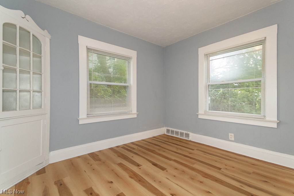 Lena Pasnow - Residential