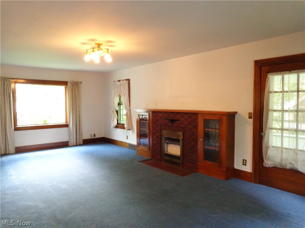 Earl Ave - Residential