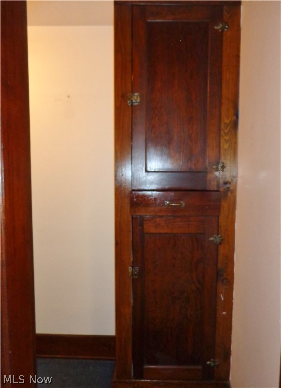 Earl Ave - Residential