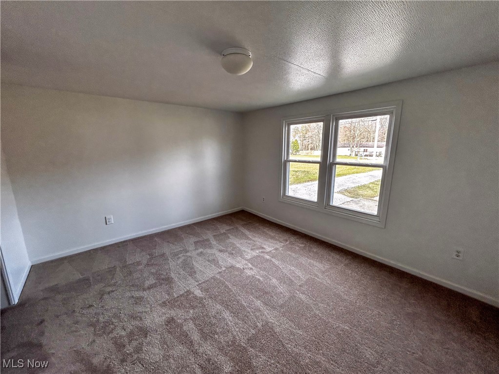 6335 Hoagland Blackstub Road, Cortland, Ohio image 12