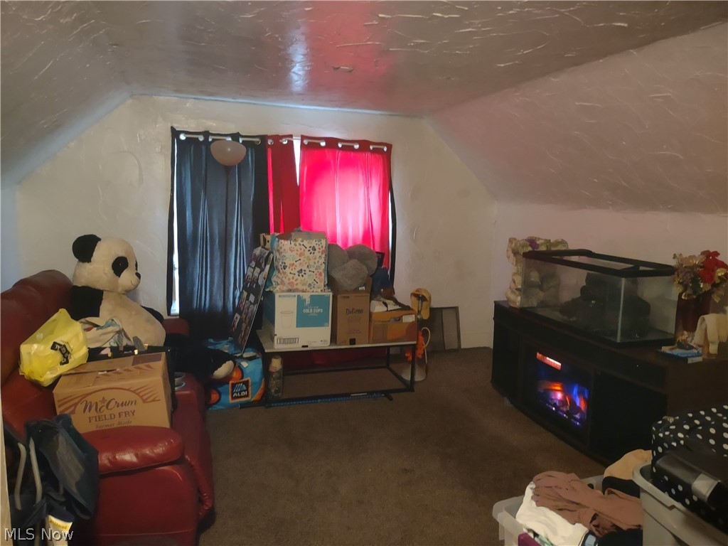 City/Akron - Residential Income
