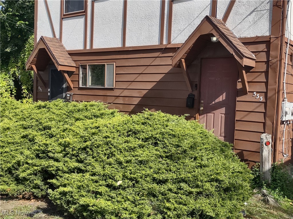 City/Akron - Residential Income