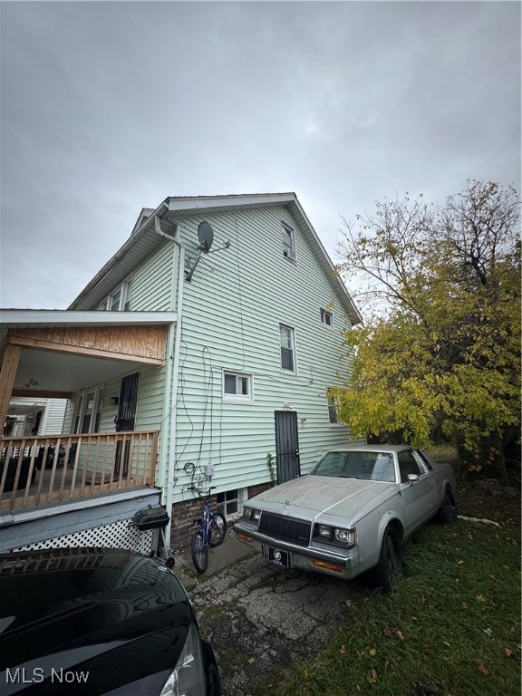 13322 Eaglesmere Avenue