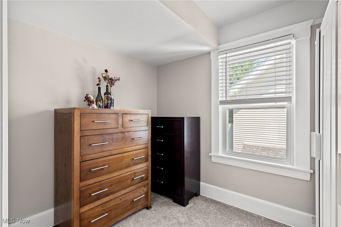 Lakewood, Ohio 44107, United States, 5 Bedrooms Bedrooms, ,2 BathroomsBathrooms,Residential,Active,176848