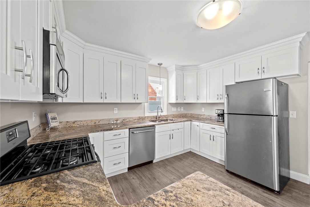 Lakewood, Ohio 44107, United States, 5 Bedrooms Bedrooms, ,2 BathroomsBathrooms,Residential,Active,176848