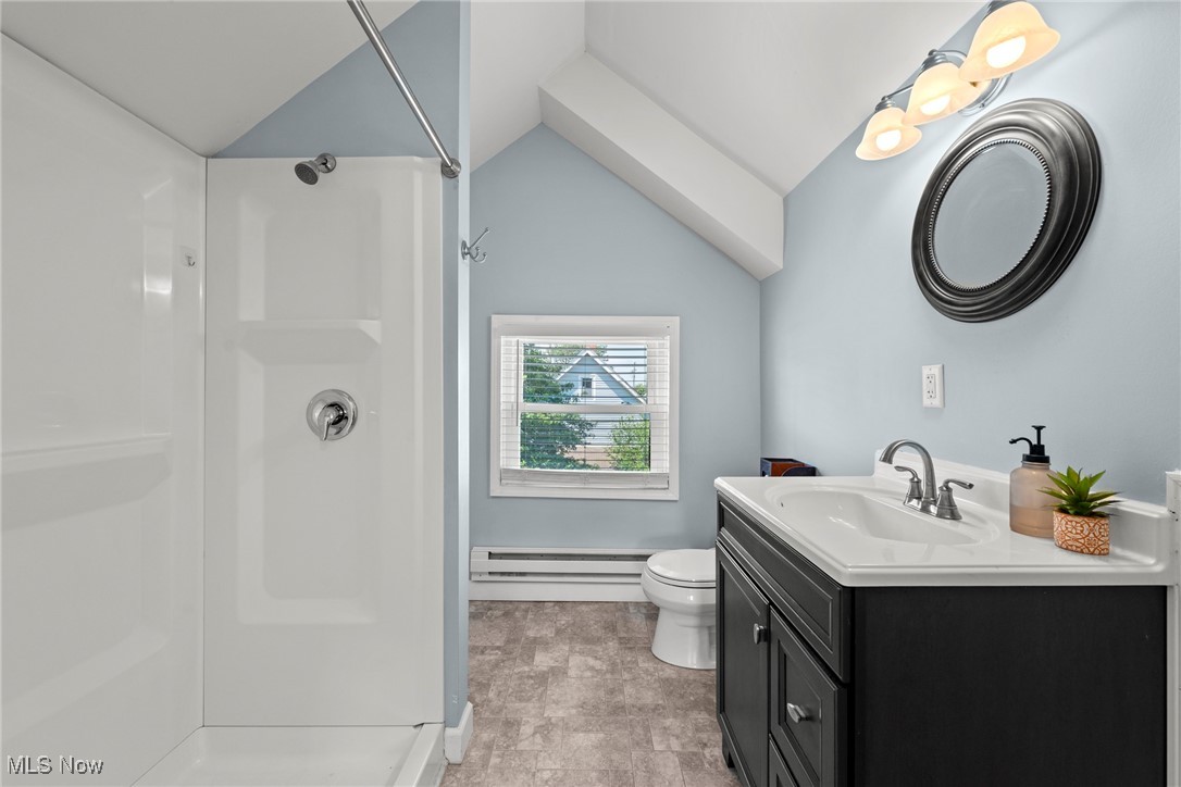 Lakewood, Ohio 44107, United States, 5 Bedrooms Bedrooms, ,2 BathroomsBathrooms,Residential,Active,176848