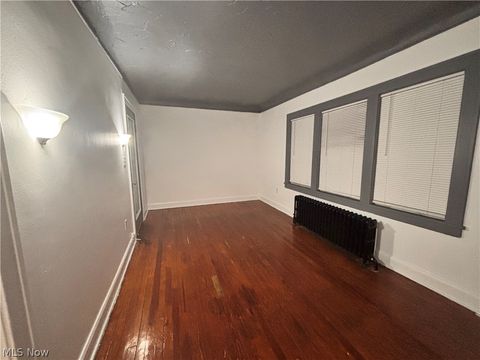 Tiny photo for 1340 W 65th Street #4, Cleveland, OH 44102 (MLS # 5190149)