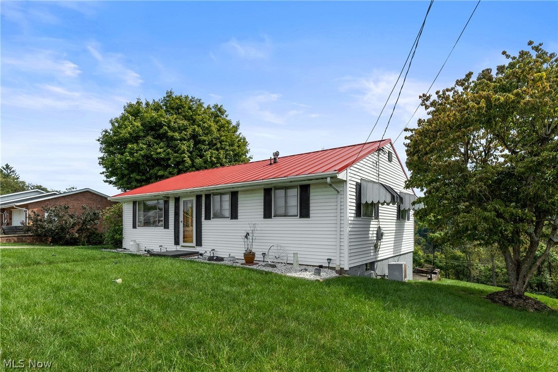 311 Hillcrest Drive