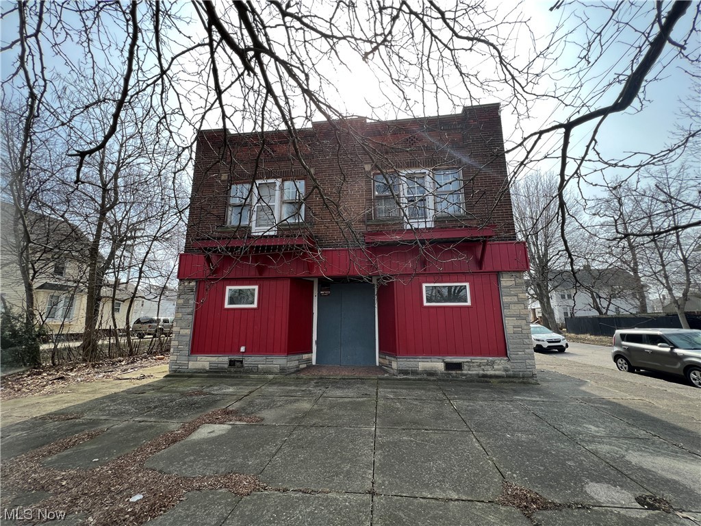 Grovewood Tr - Commercial Sale