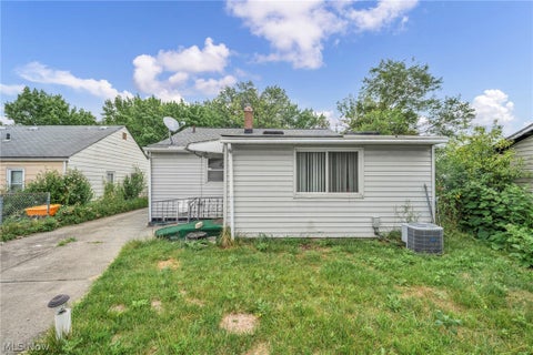 Tiny photo for 4008 E 186th Street, Cleveland, OH 44122 (MLS # 5230411)