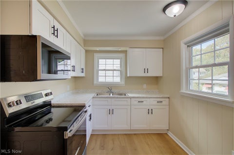 Tiny photo for 816 Devine Street, Alliance, OH 44601 (MLS # 5251955)