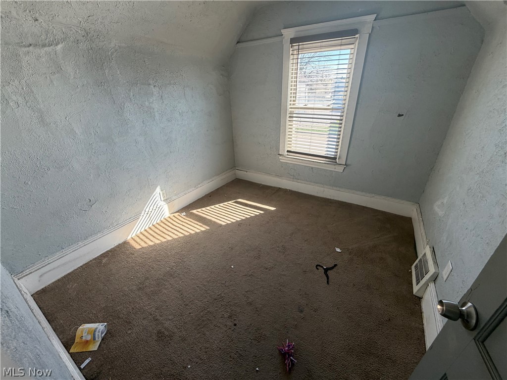 Schmitt Hunting Bading Kinnel - Residential