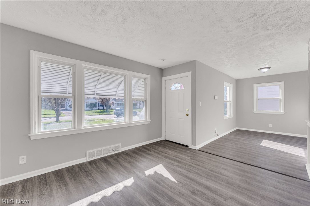 2521 Greenvale Road