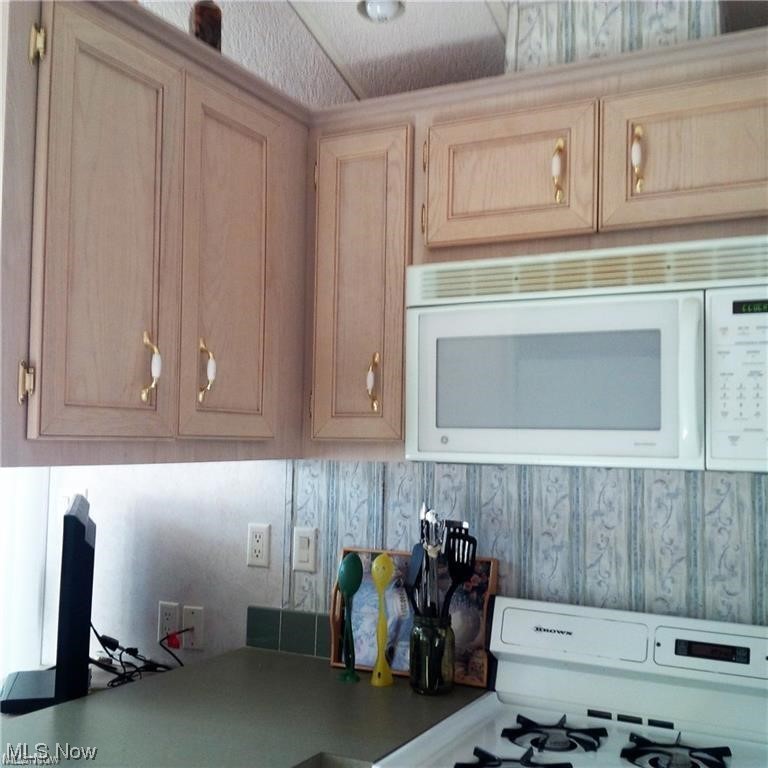 Photo 8 of 13 of 6684 Leon Road 311-310 Windjammer Dr house