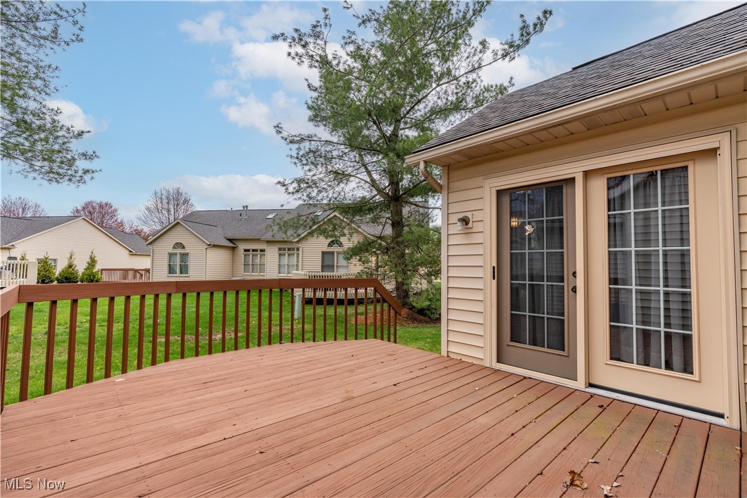 3645 Glen Eagles Boulevard, Green, Ohio image 6