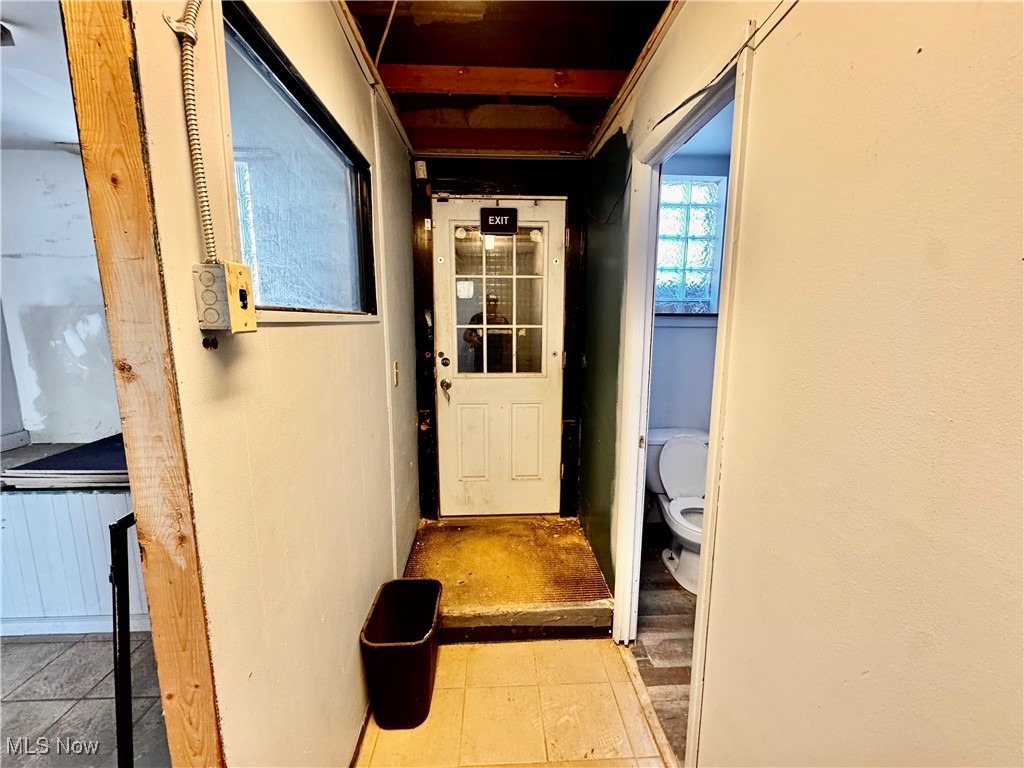 Settlement Prop Companys Lora - Commercial Lease