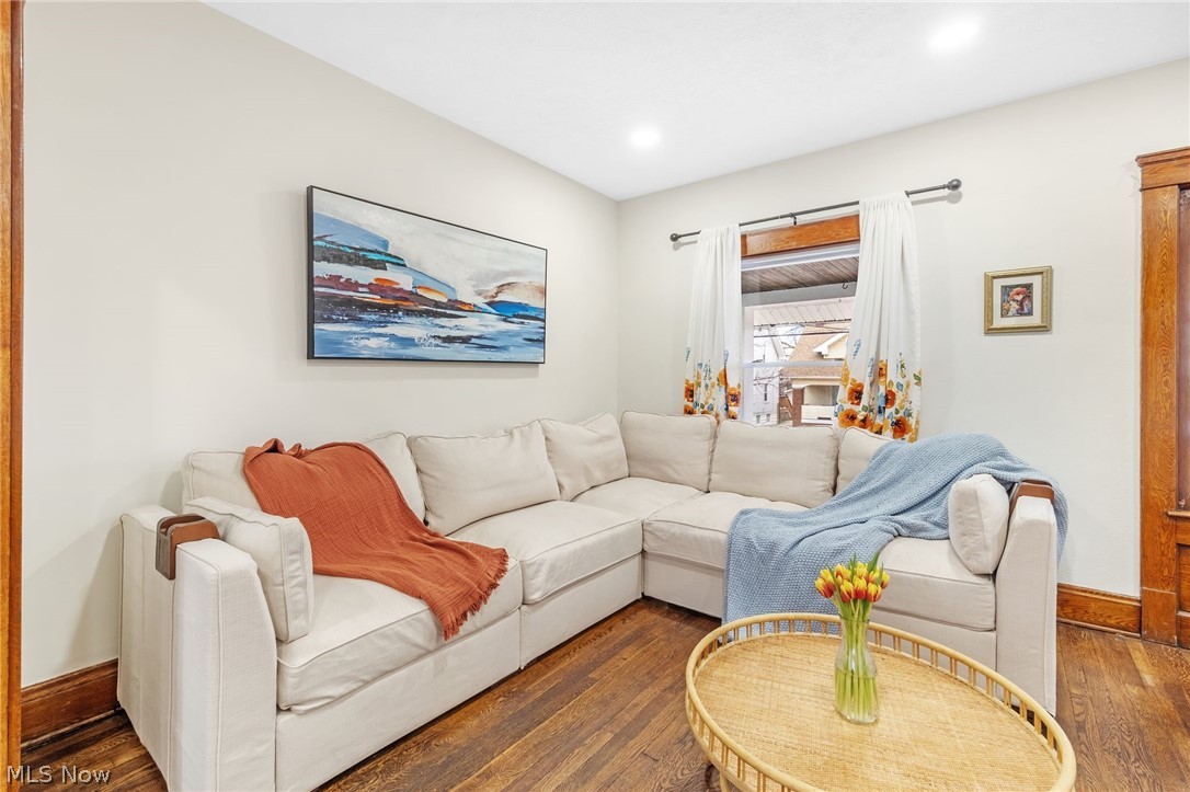 4311 Behrwald Avenue