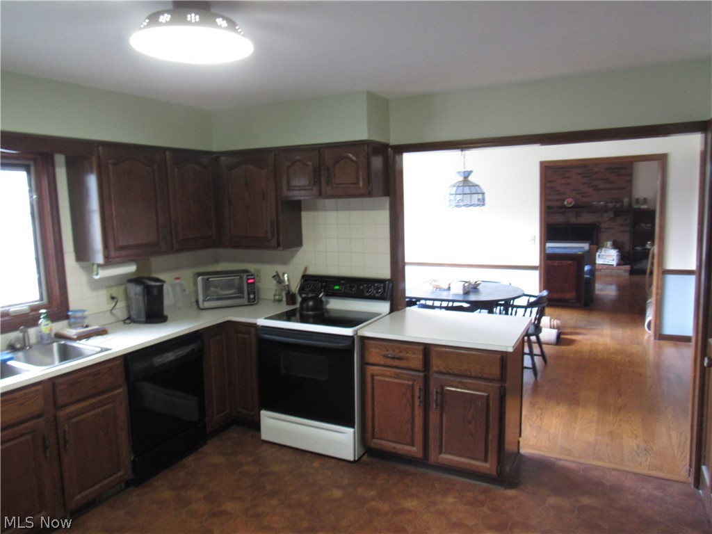 Country Club Estates - Residential