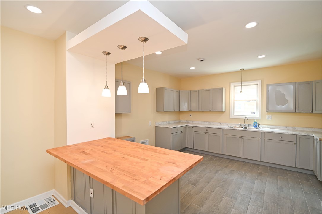 Emmor P Powers - Residential
