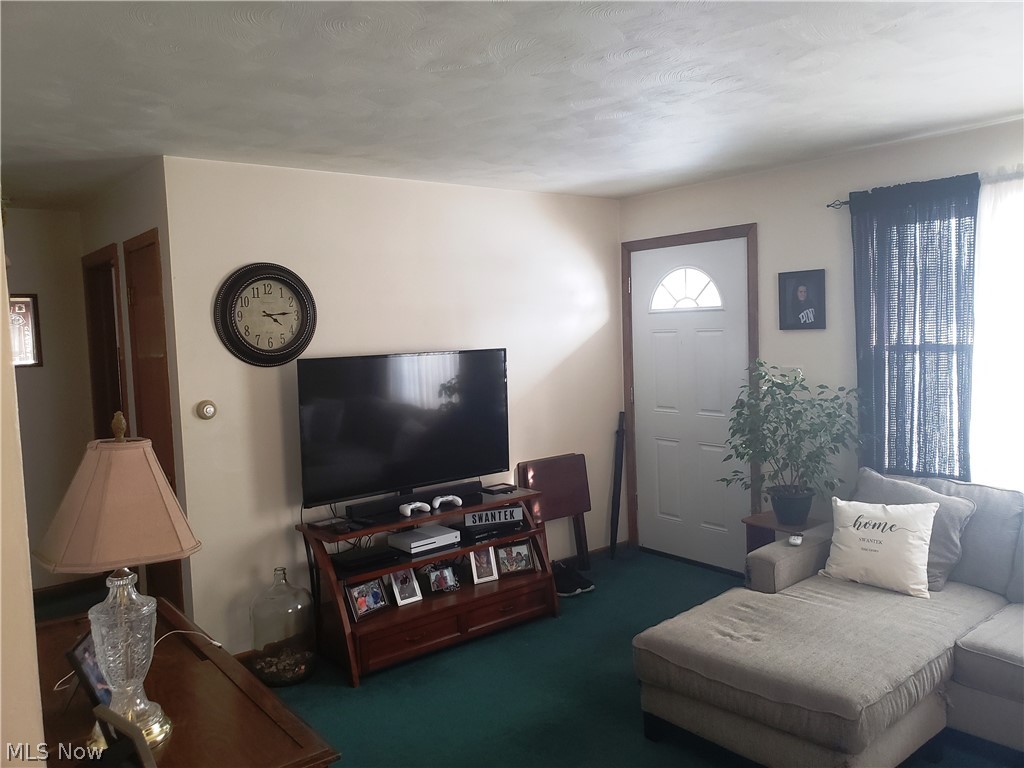 New Middletown Village - Residential Income