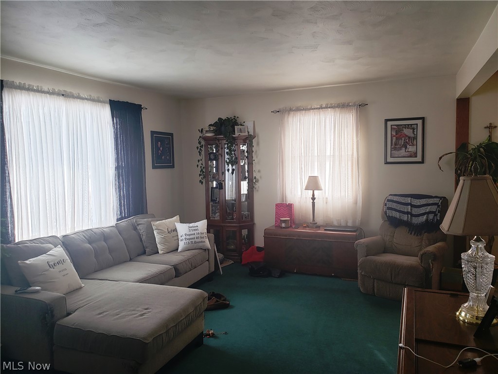 New Middletown Village - Residential Income