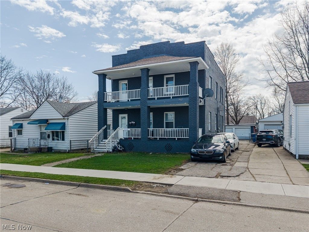 Photo of 13109 Wilton Avenue, Cleveland, OH 44135 (MLS # 5195340)