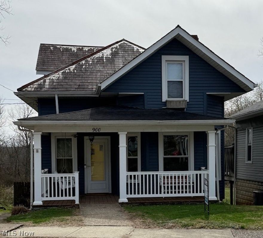 WELL MAINTAINED..OFF STREET PARKING..FIRST FLOOR LAUNDRY..BEDROOM ON FIRST FLOOR..3 PARCELS..FRONT PORCH AND 
DECK OFF THE KITCHEN.  GREAT STARTER HOME...CLOSE TO BANK, GROCERY AND RESTAURANTS