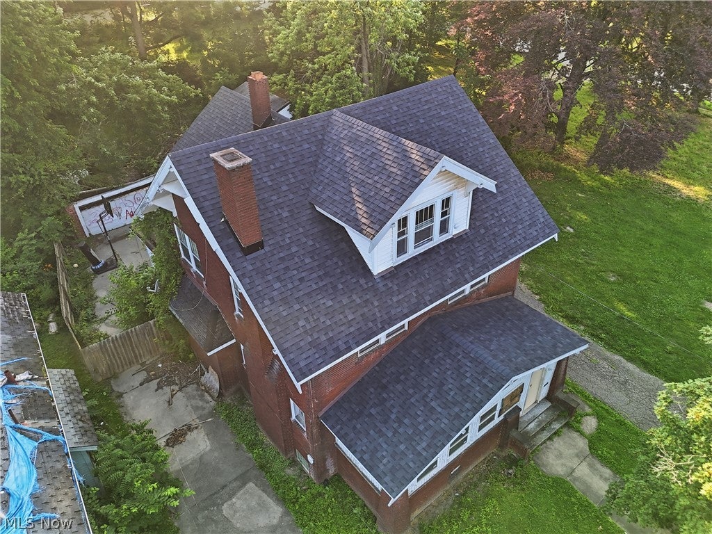 851 Tod Avenue NW