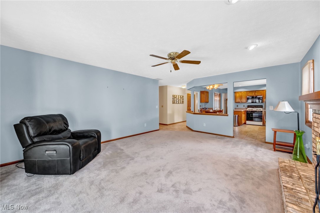 16385 N Laguardia, Strongsville, Ohio image 4