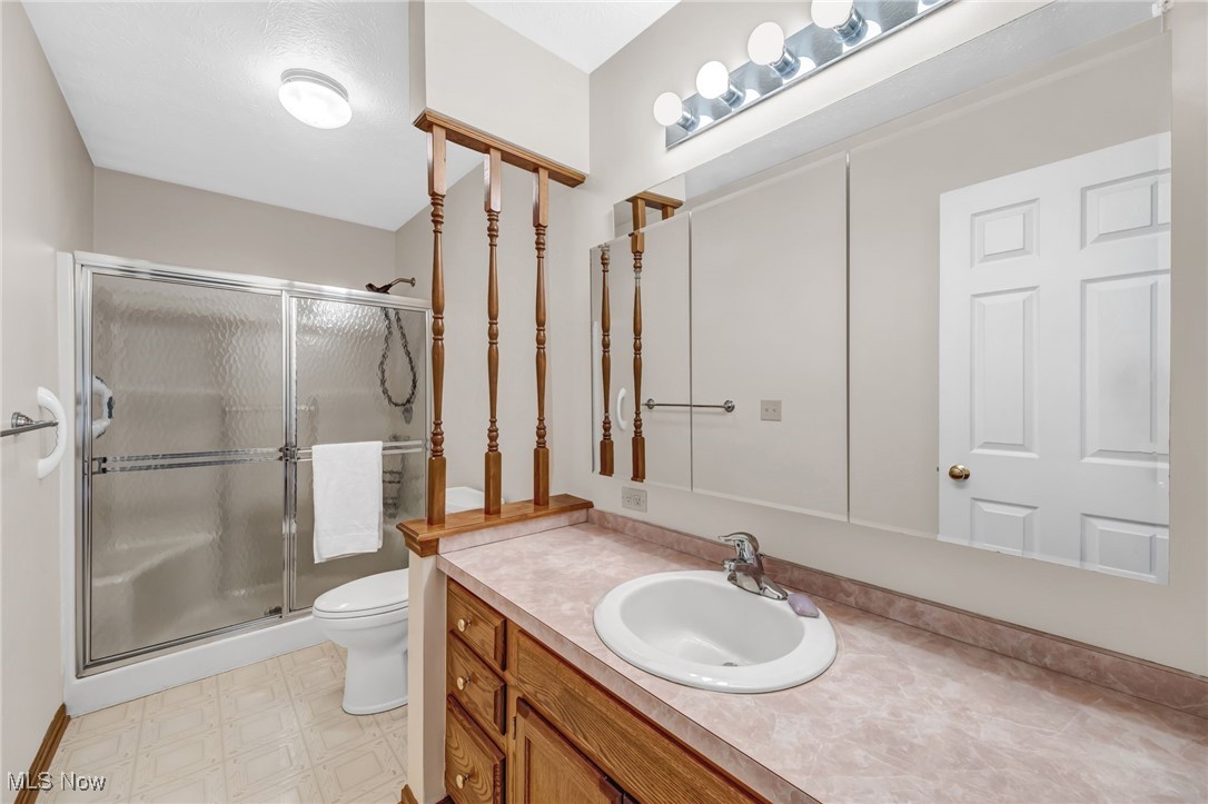 16385 N Laguardia, Strongsville, Ohio image 20