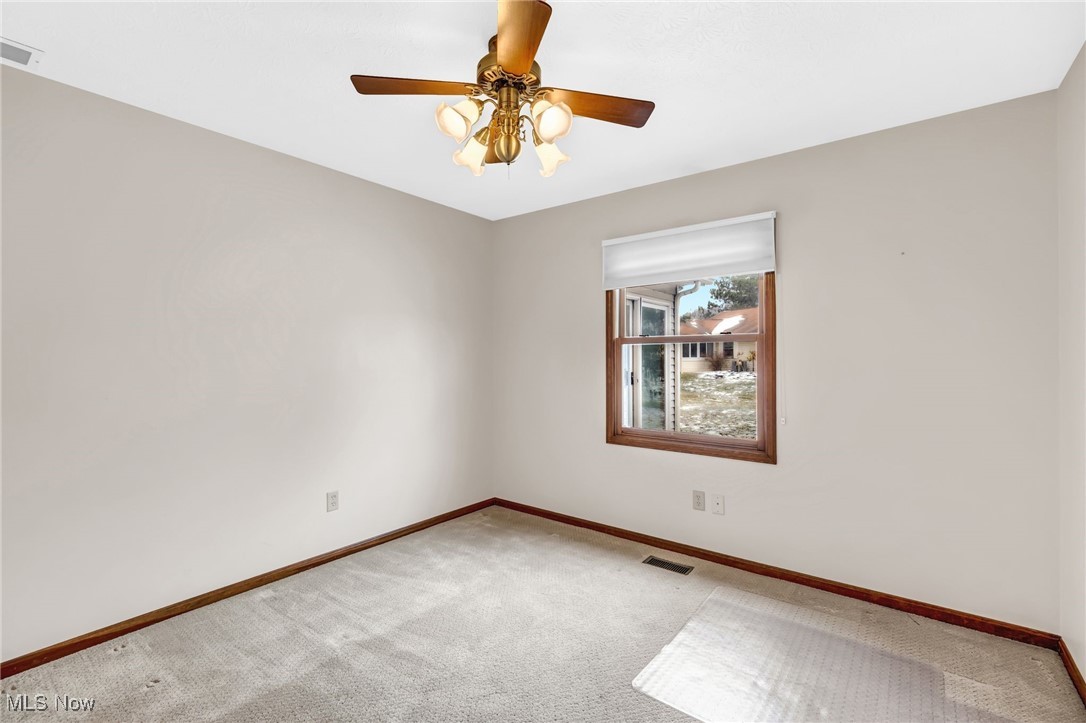 16385 N Laguardia, Strongsville, Ohio image 21