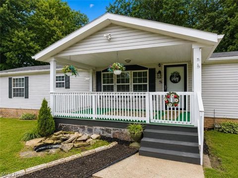 Homes For Sale - 3339 Cottage Grove Road<br/> Akron, OH 44319