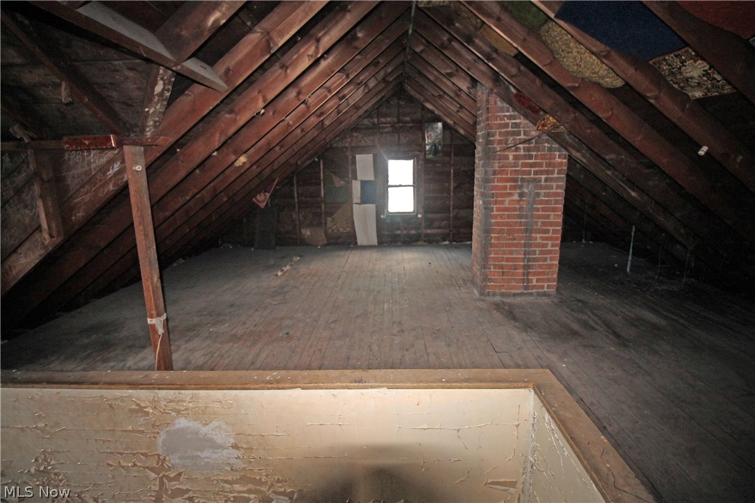 Helper Woodland Hills Park - Residential Income