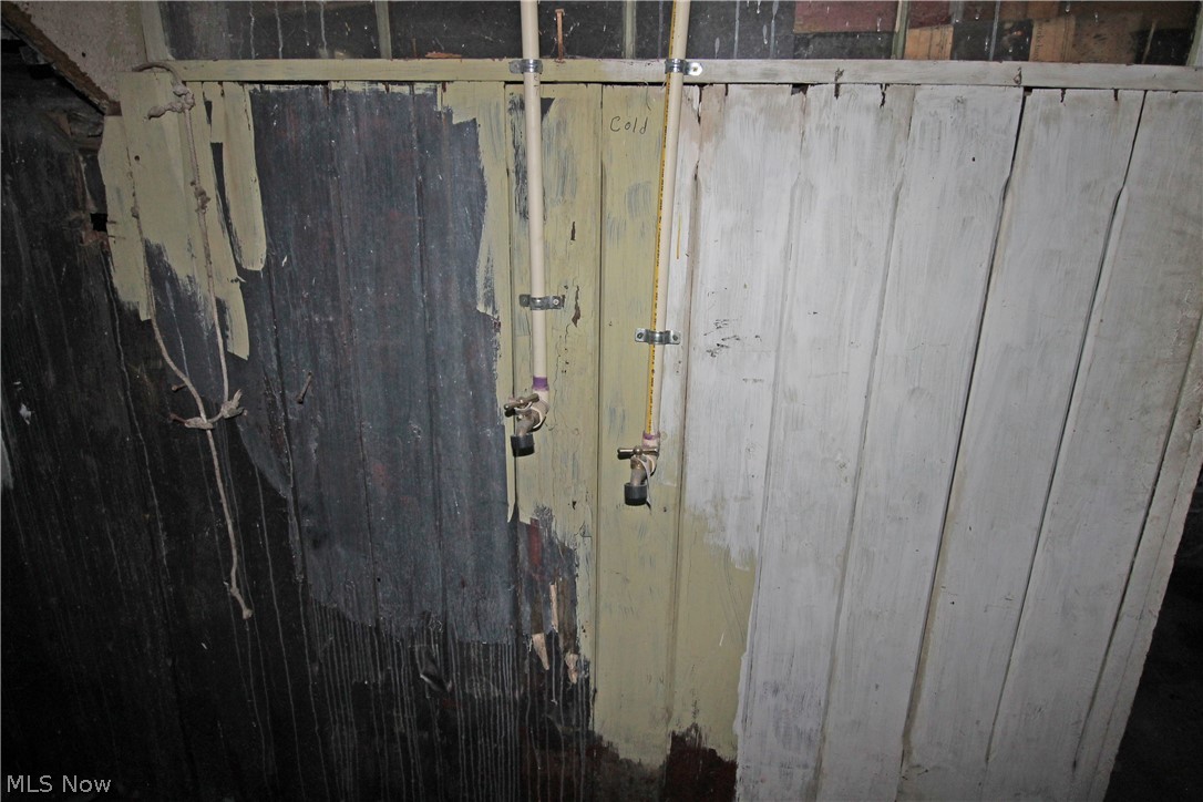 Helper Woodland Hills Park - Residential Income