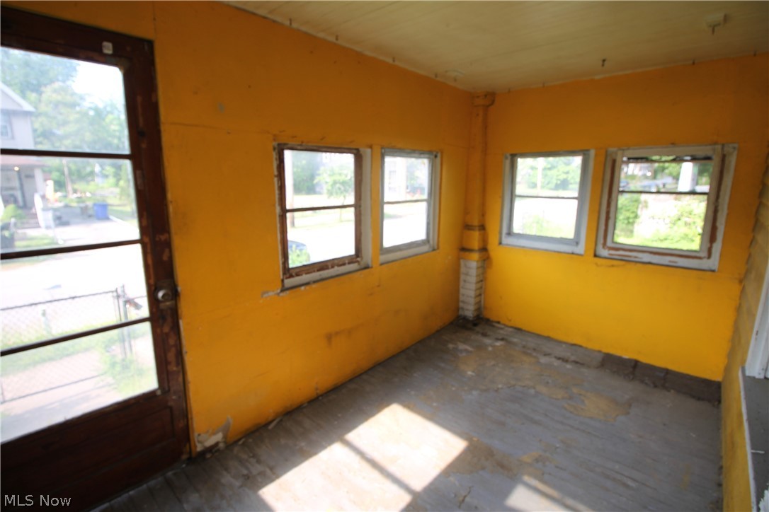 Helper Woodland Hills Park - Residential Income