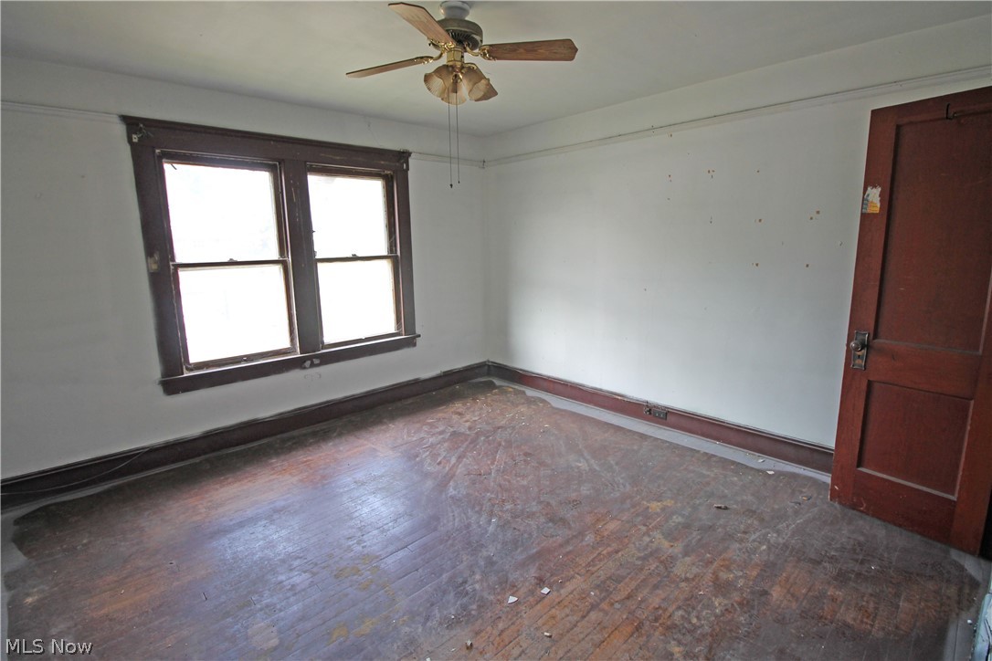 Helper Woodland Hills Park - Residential Income