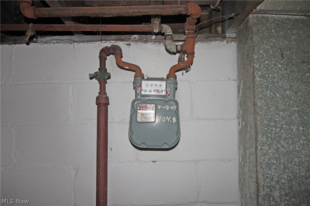 Helper Woodland Hills Park - Residential Income