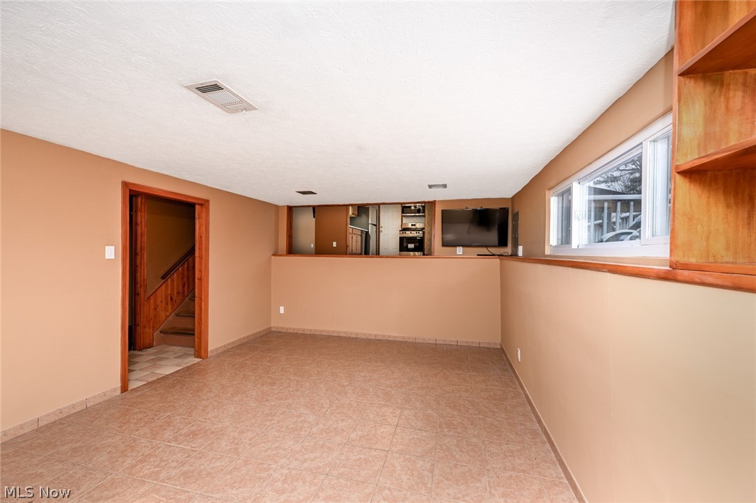 Rose Tree 02 - Residential