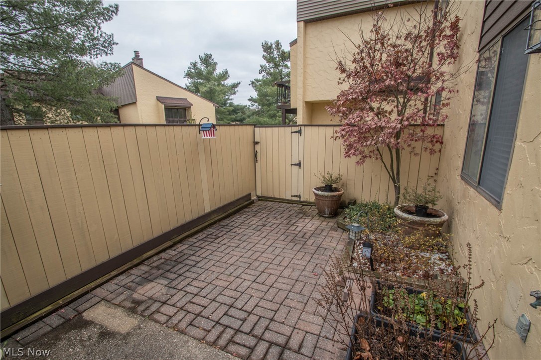 Hampton Woods - Residential
