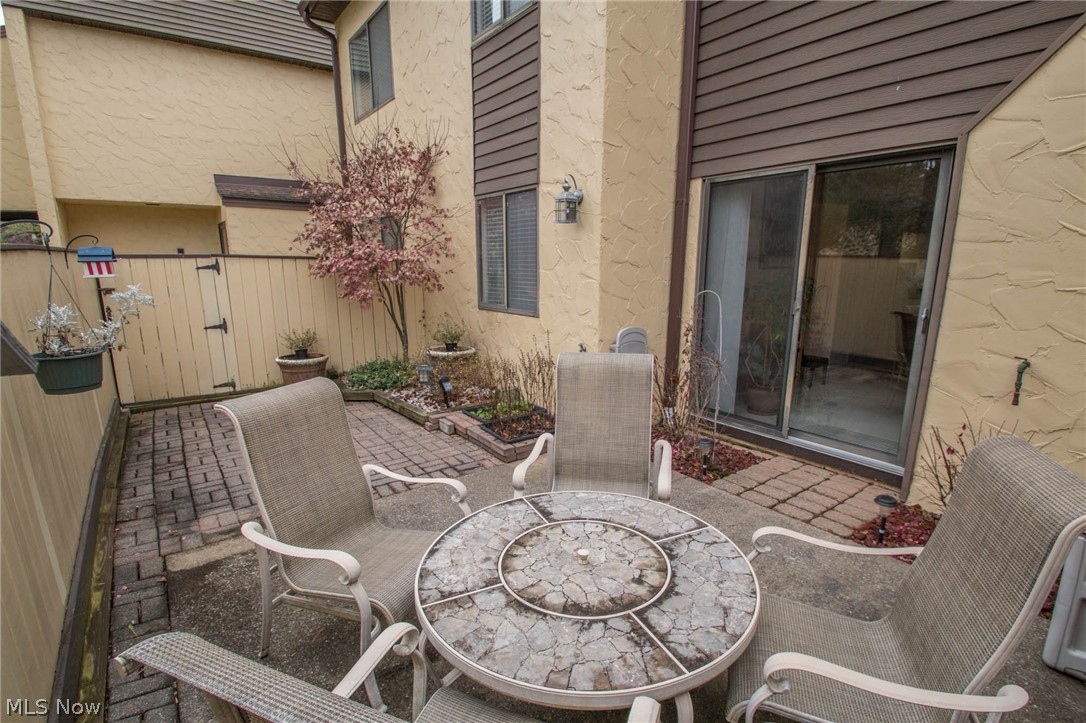 Hampton Woods - Residential