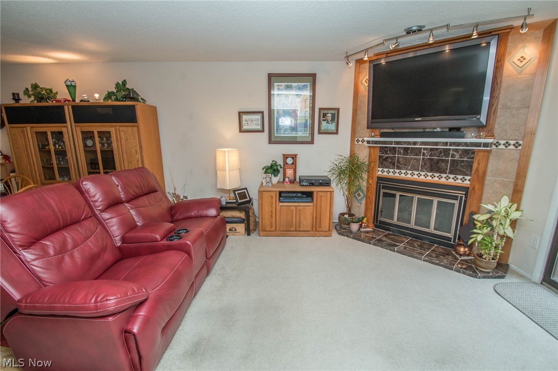 Hampton Woods - Residential